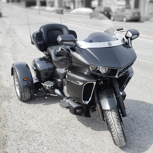 Suzuki Intruder 1400 1998, Noir – ZEEL DESIGN